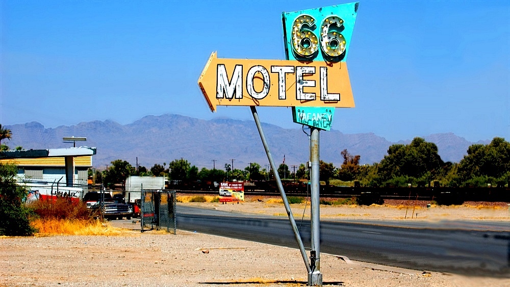 Click to Enlarge-Esc to Close EventPhotos/Route66/Route 66-4002 Needles Motel_Sign_-_Needles,_CA.jpg